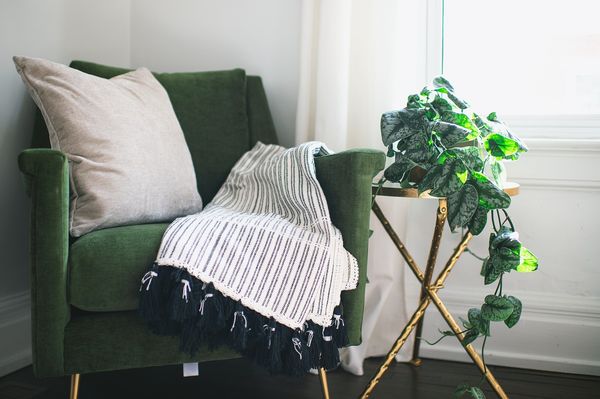Twoje miejsce relaksu - jak stworzyć komfortową przestrzeń dzięki tekstyliom